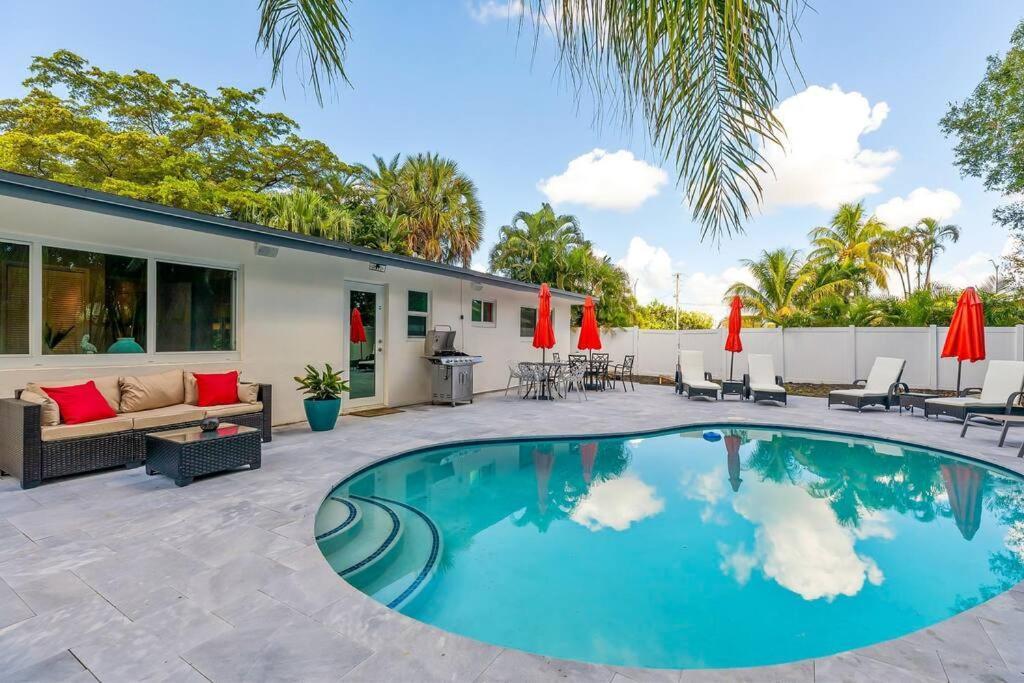 Private Oasis With Pool Near Beaches, Dining & Las Olas Форт Лодърдейл Екстериор снимка