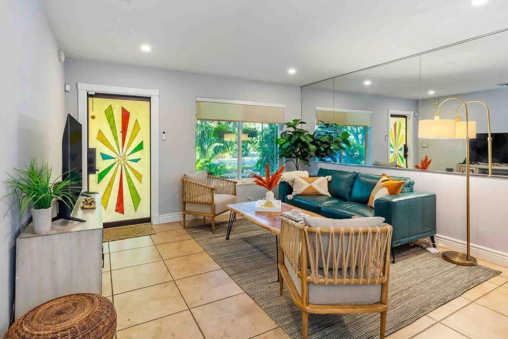 Private Oasis With Pool Near Beaches, Dining & Las Olas Форт Лодърдейл Екстериор снимка