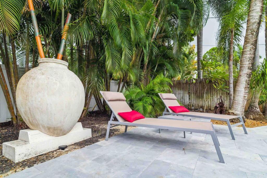 Private Oasis With Pool Near Beaches, Dining & Las Olas Форт Лодърдейл Екстериор снимка